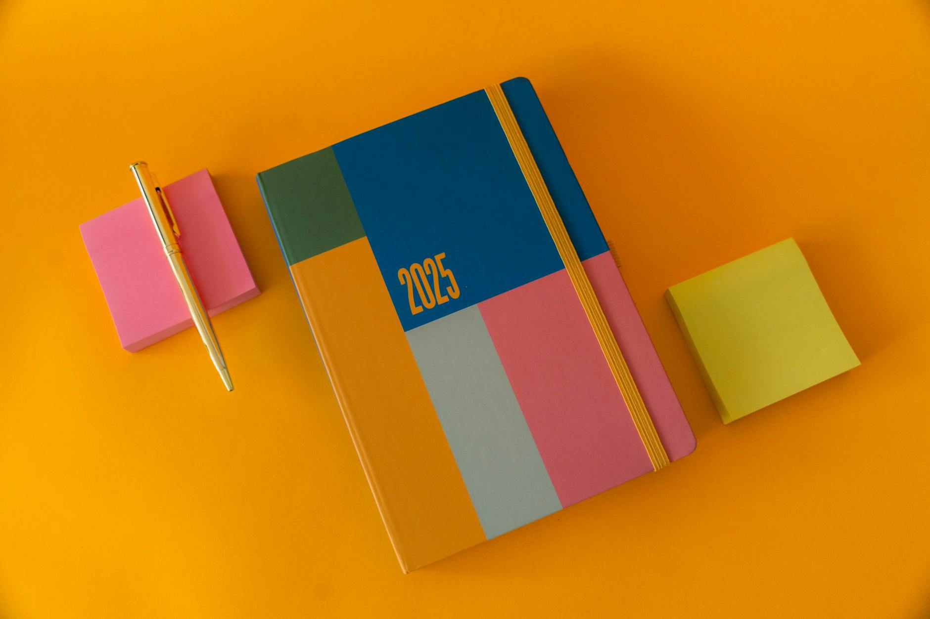 Wykres przedstawiający strukturę budżetu Koszalina 2025, z naciskiem na dochody i wydatki